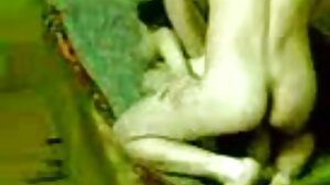 귀염둥이 아랍 갈색 머리 대 에이다 도착 채우는 의 마사지 도촬 크림 내부 그녀의 고양이